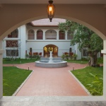 sanctum-inle-resort-entrance-1